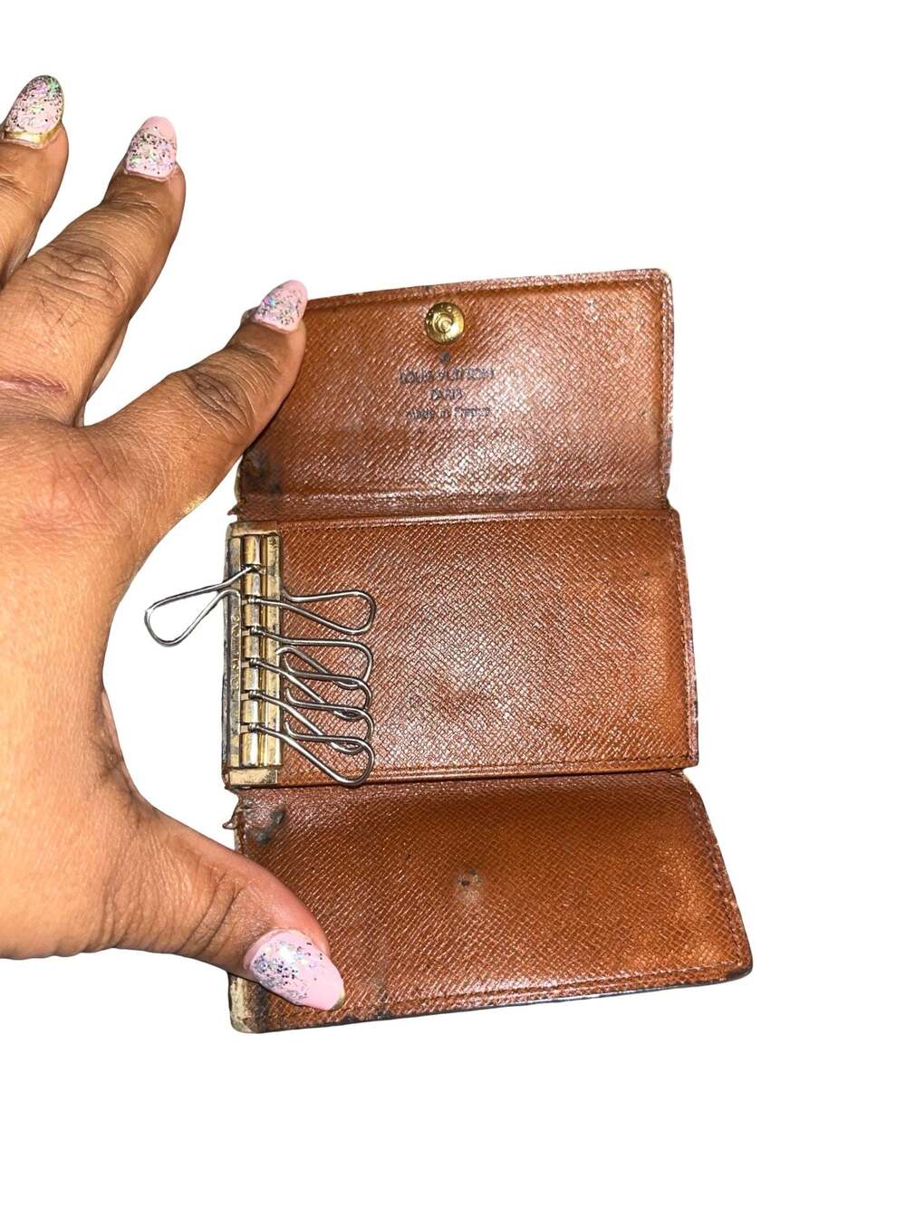 Designer Accessory Bundle: Lv Monogram 6-Ring Key… - image 4